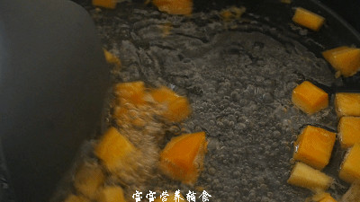 南瓜虾皮豆腐煲