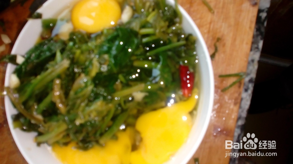 抢菠菜摊鸡蛋