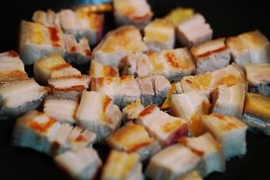 怎么做鲍鱼红烧肉