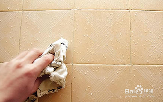 厨房瓷砖粘上油污，如何有效清洗