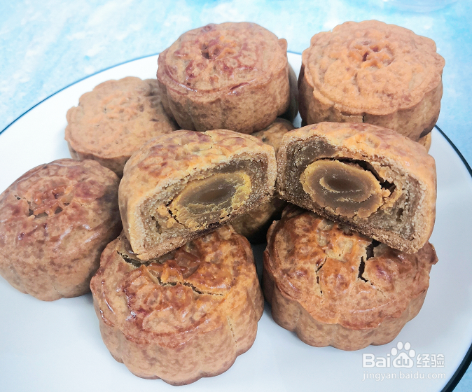 莲蓉蛋黄月饼怎么做？