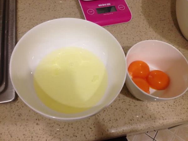柠檬轻乳酪蛋糕