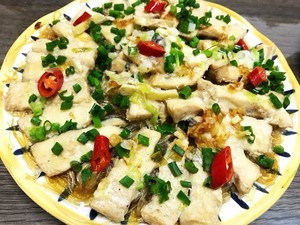 蒜蓉粉丝蒸鱼片