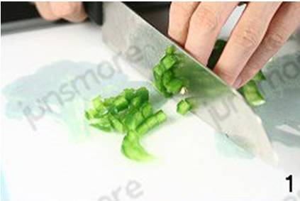 怎样在家中自制美味的意式比萨蛋糕