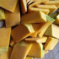 如何制作美味的豆豉鸡腿蒸南瓜