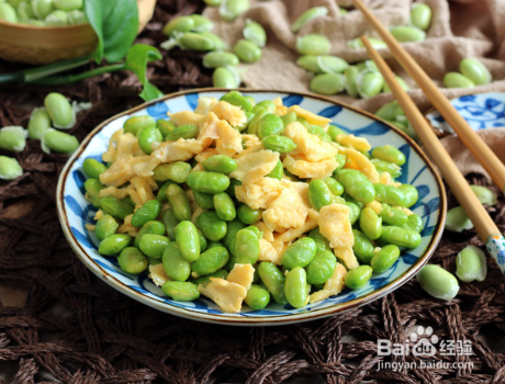 家庭自制毛豆炒鸡蛋
