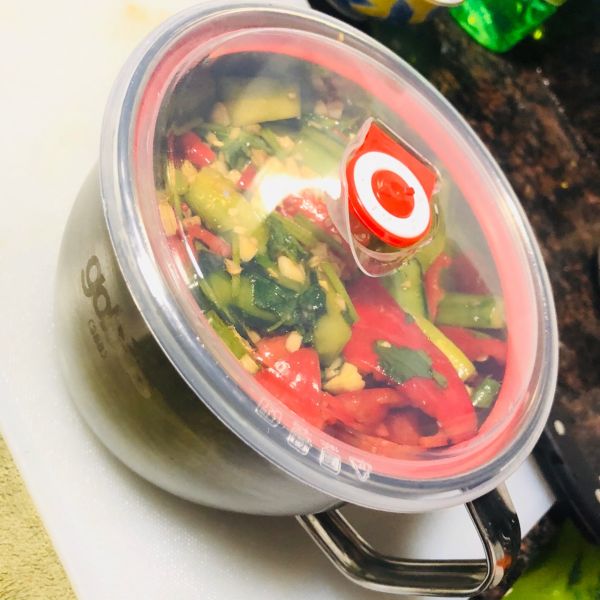 爽口拌红椒青瓜