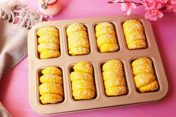 南瓜肉松芝麻包