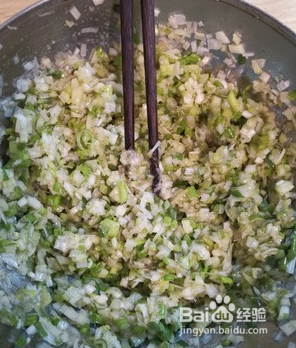 葱油饼的简单做法