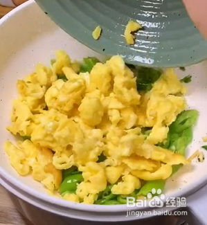 如何自制超入味的鸡蛋酱拌面？