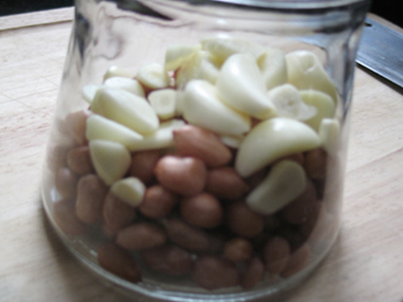 花生米泡醋的正确做法和吃法是什么