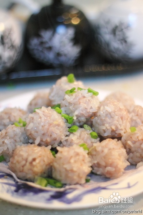 团年饭必不可缺少的第一道菜：珍珠丸子