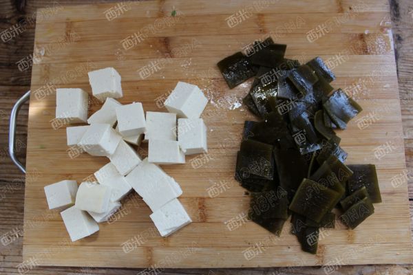 蛤蜊豆腐炖海带
