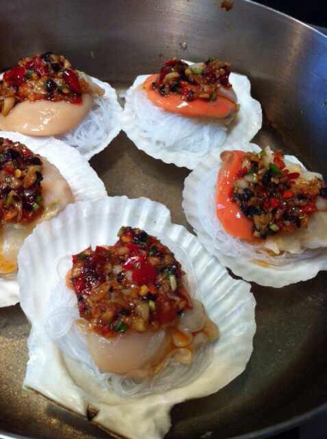 蒜蓉粉丝蒸扇贝