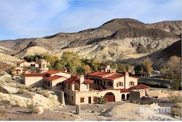 全球十大位置诡异的美丽城堡