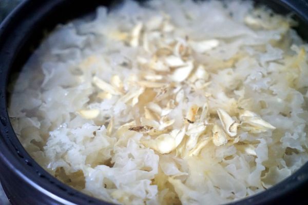 百合红枣银耳汤