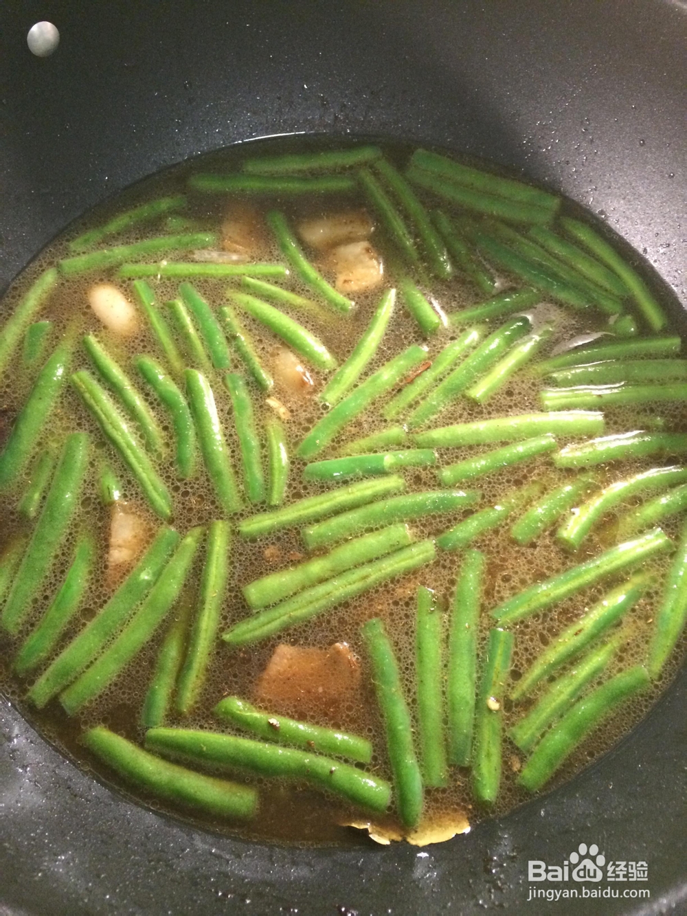好想大快朵颐的五花肉豆角土豆焖面