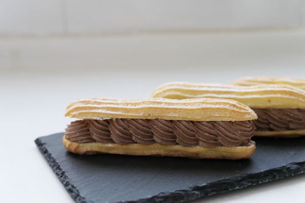 巧克力闪电泡芙