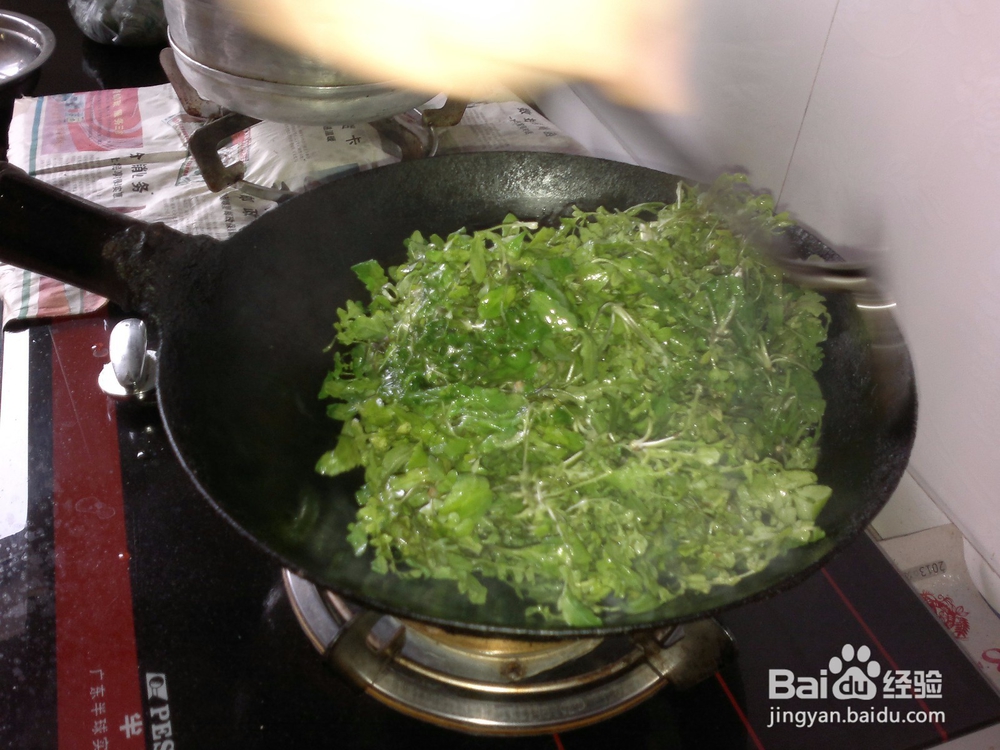 开春刮油清肠菜清炒荠菜的做法