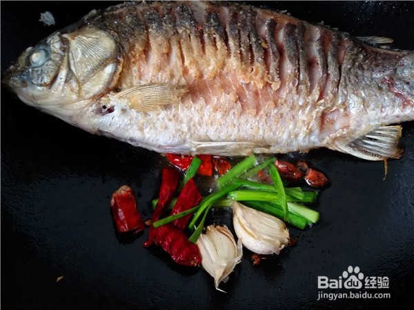 糖醋鲫鱼的做法