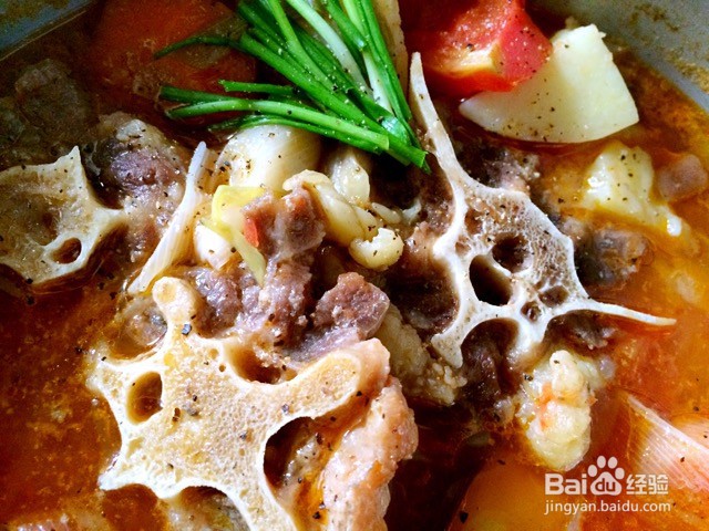 牛尾杂蔬汤的做法