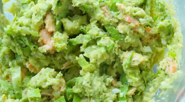 三文鱼牛油果土豆沙拉