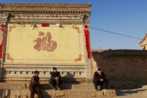 暖泉古镇怎么游玩？