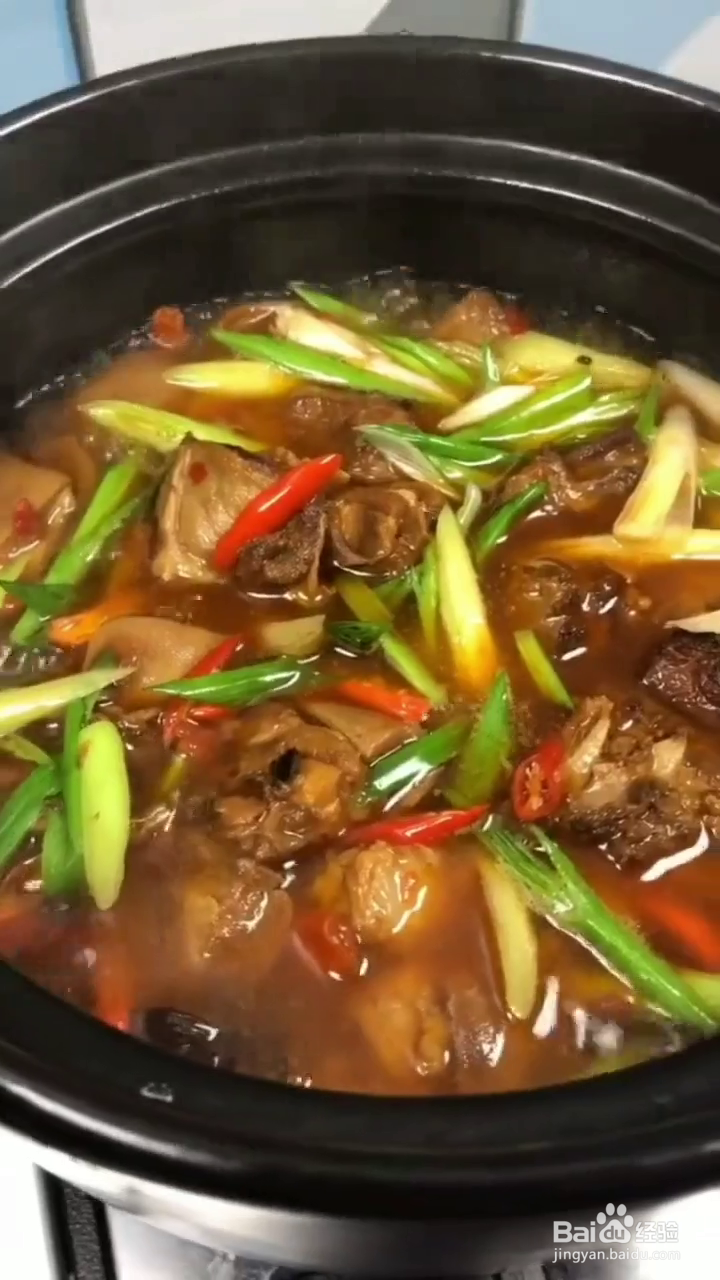 如何制作好吃的砂锅炖羊肉？