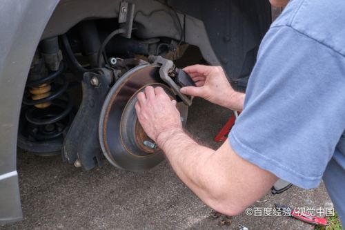 汽车刹车怎么调松紧
