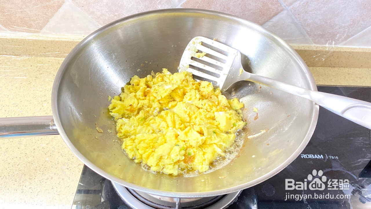 丝瓜炒鸡蛋虾仁的做法