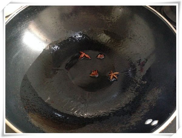 五花肉炖鹌鹑蛋