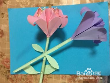 美美哒超级简单百合花折纸图解教程