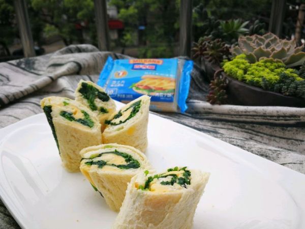 菠菜芝士吐司卷