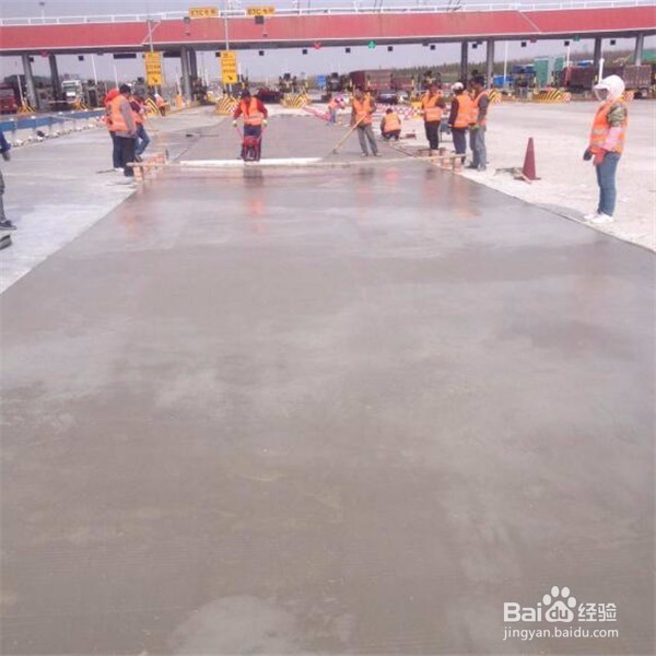 水泥路面起砂露骨快速修复