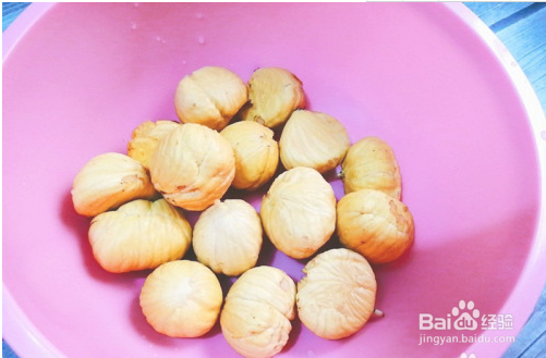 鸭肉焖板栗怎么做