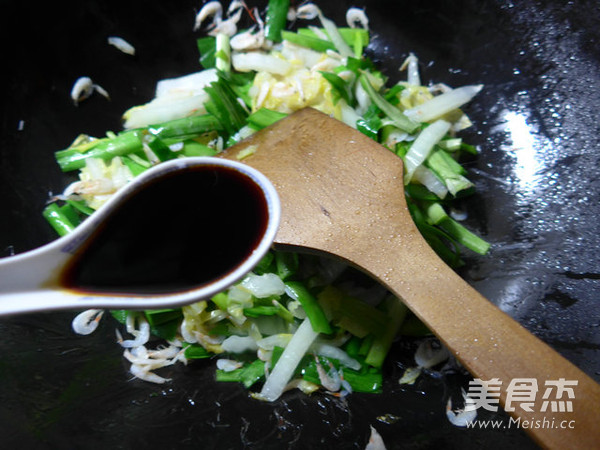 韭菜虾皮炒白菜