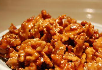 核桃含有良好的脂肪,它对糖尿病患者是一个奇迹