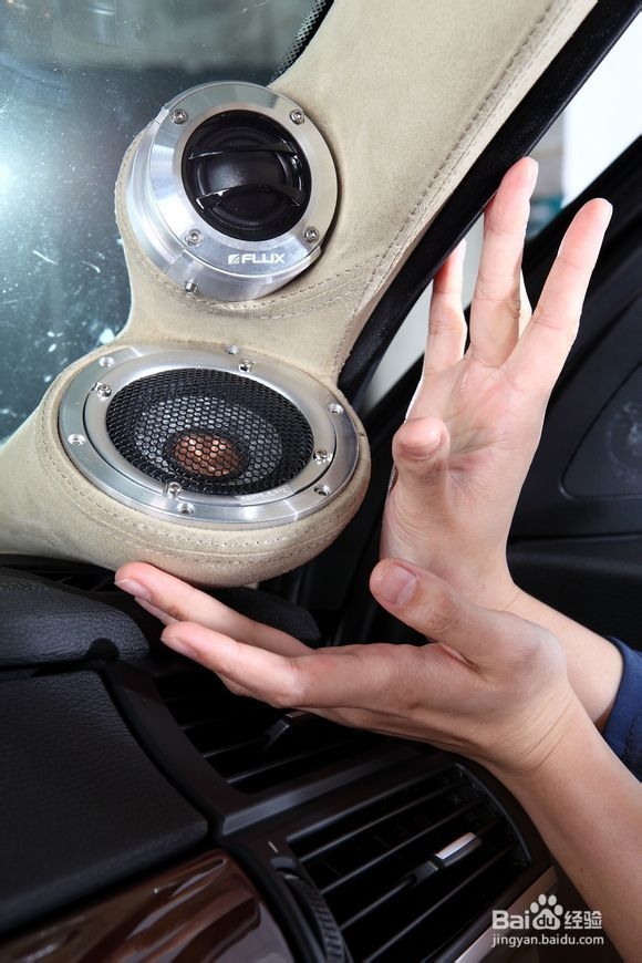 骁健而妖娆 宝马X5改装佛伦诗和迈博特汽车音响