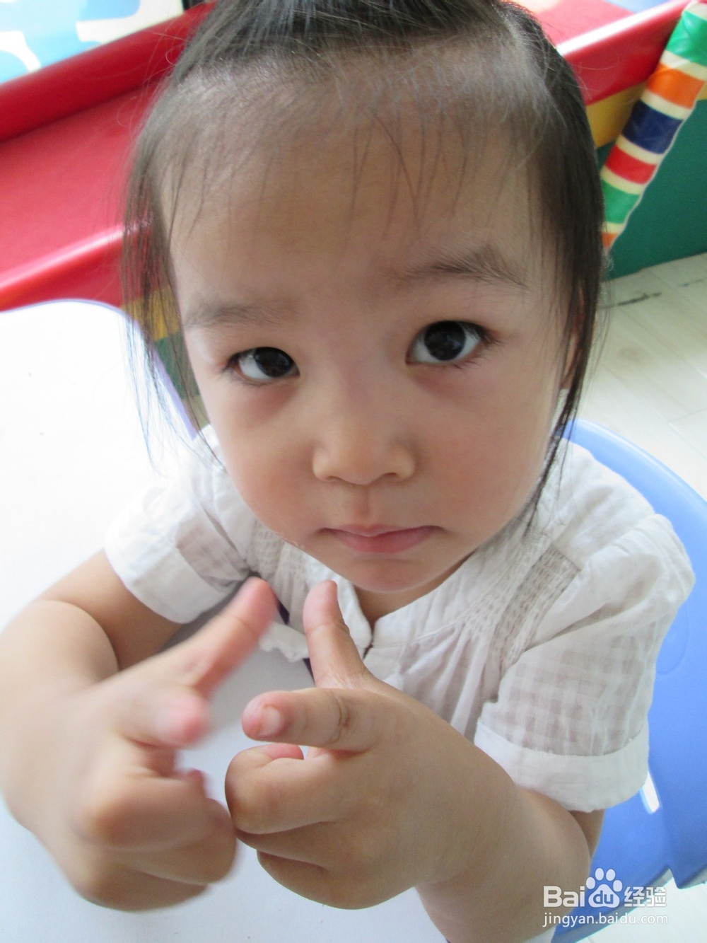 如何教小班的小朋友大胆的自我介绍？