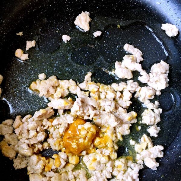 萌熊咖喱肉末芝士便当