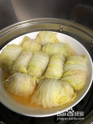 娃娃菜包肉的做法