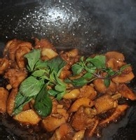 春笋三杯鸡的家常做法