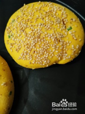 葱花发面烧饼的做法