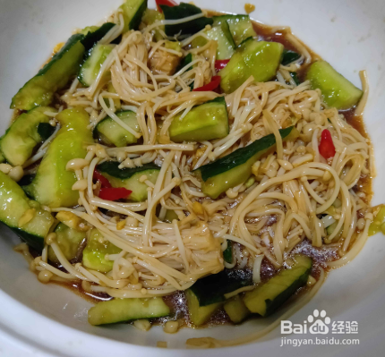 凉拌黄瓜金针菇
