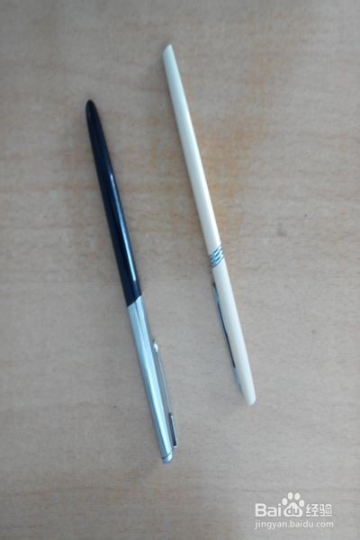 <b>怎样更换钢笔笔尖</b>
