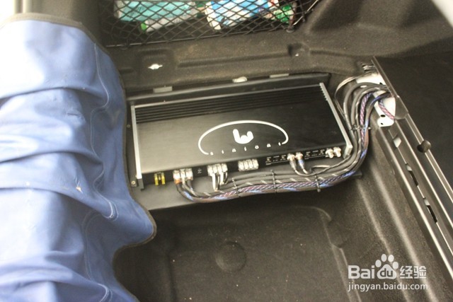 重庆奔驰C200L汽车音响改装