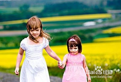 乍暖还寒时候,如何给孩子穿衣?