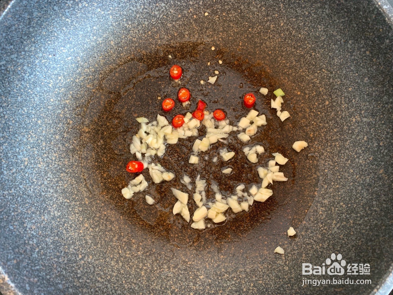 木耳炒白菜的做法