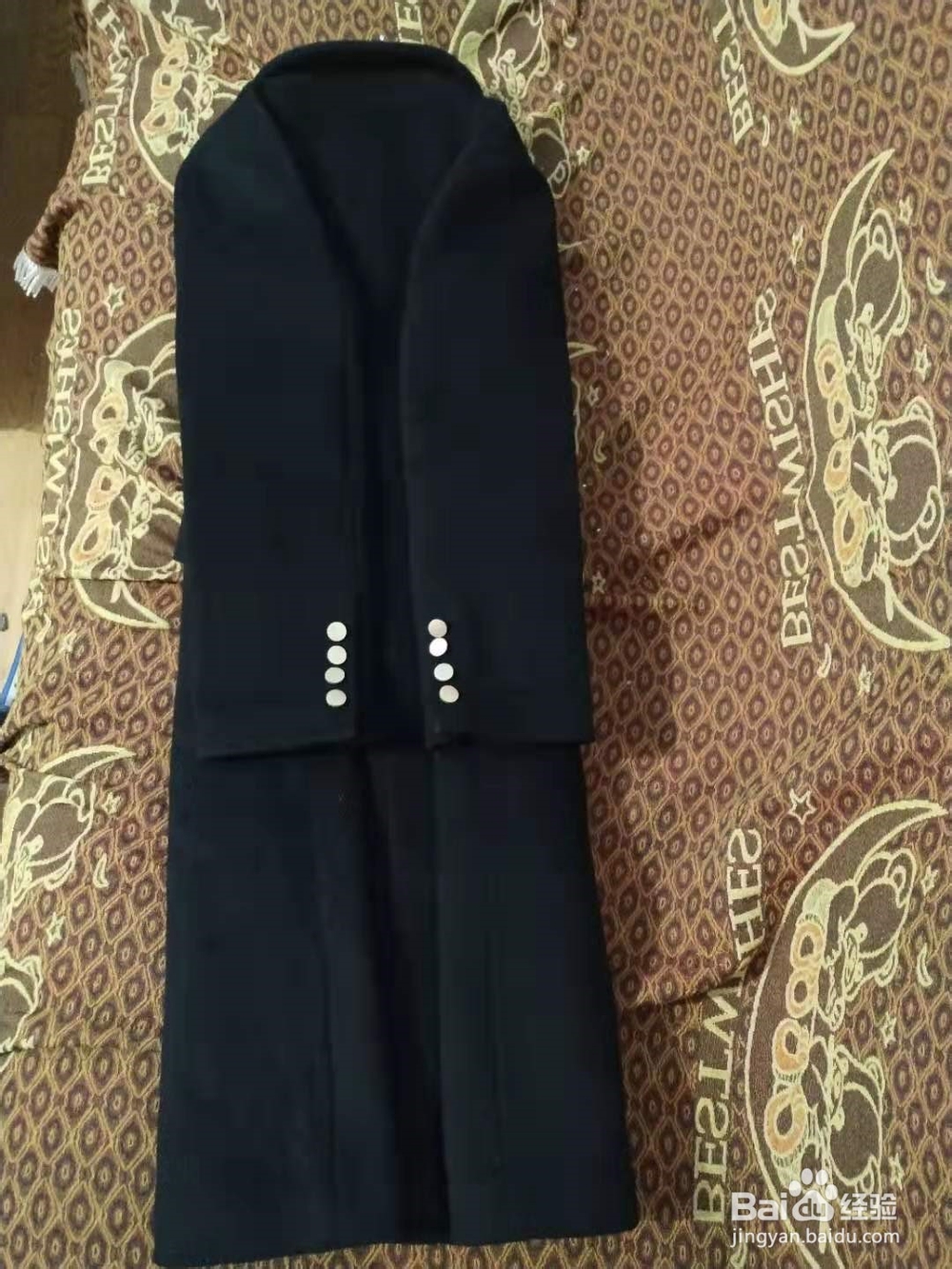 大衣怎么叠不会皱步骤