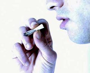 香水可以为你化解6大尴尬场面